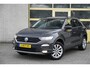 Volkswagen T-Roc 1.0 TSI Style BJ2020 Lmv 17" | Led | Pdc | Elek. achterklep | App-Connect | Climate control | Cruise control | Verwarmde voorstoelen | Getint glas