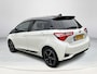 Toyota Yaris 1.5 Hybrid Bi-Tone | 16 inch LM-velgen | Keyless entry | Parkeercamera | Bluetooth |