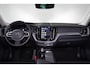 Volvo XC60 T6 Recharge AWD Ultra Dark - Luchtvering - Panorama/schuifdak - IntelliSafe Assist & Surround - 360º Camera - Harman/Kardon audio - Adaptieve LED koplampen - Verwarmde voorstoelen, stuur & achterbank - Parkeersensoren voor & achter - Elektr. bedienb. voorstoelen met geheugen - Head up display - Draadloze tel. lader - Elektr. inklapbare trekhaak - 20' LMV