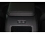 Volvo XC60 T6 Recharge AWD Ultra Dark - Panorama/schuifdak - IntelliSafe Assist & Surround - 360º Camera - Harman/Kardon audio - Adaptieve LED koplampen - Verwarmde voorstoelen, stuur & achterbank - Parkeersensoren voor & achter - Elektr. bedienb. voorstoelen met geheugen - Draadloze tel. lader - Elektr. inklapbare trekhaak - 20' LMV