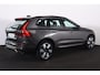 Volvo XC60 T6 Recharge AWD Ultra Dark - Panorama/schuifdak - IntelliSafe Assist & Surround - 360º Camera - Harman/Kardon audio - Adaptieve LED koplampen - Verwarmde voorstoelen, stuur & achterbank - Parkeersensoren voor & achter - Elektr. bedienb. voorstoelen met geheugen - Draadloze tel. lader - Elektr. inklapbare trekhaak - 20' LMV