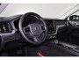 Volvo XC60 T6 Recharge AWD Ultra Dark - Panorama/schuifdak - IntelliSafe Assist & Surround - 360º Camera - Harman/Kardon audio - Adaptieve LED koplampen - Verwarmde voorstoelen, stuur & achterbank - Parkeersensoren voor & achter - Elektr. bedienb. voorstoelen met geheugen - Draadloze tel. lader - Elektr. inklapbare trekhaak - 20' LMV