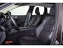Volvo XC60 T6 Recharge AWD Ultra Dark - Panorama/schuifdak - IntelliSafe Assist & Surround - 360º Camera - Harman/Kardon audio - Adaptieve LED koplampen - Verwarmde voorstoelen, stuur & achterbank - Parkeersensoren voor & achter - Elektr. bedienb. voorstoelen met geheugen - Draadloze tel. lader - Elektr. inklapbare trekhaak - 20' LMV