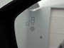 Peugeot 2008 SUV GT Hybrid 145pk Automaat | DEMO | Navigatie | Camera v+a | Adaptieve Cruise Control | Climate Control | Dodehoeksensor | Parkeersensoren v+a | Full Led koplampen | Draadloze Apple Carplay / Android Auto + Telefoonlader | Donker getint glas | 17" Lichtmetalen velgen |