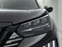 Peugeot 2008 SUV GT Hybrid 145pk Automaat | DEMO | Navigatie | Camera v+a | Adaptieve Cruise Control | Climate Control | Dodehoeksensor | Parkeersensoren v+a | Full Led koplampen | Draadloze Apple Carplay / Android Auto + Telefoonlader | Donker getint glas | 17" Lichtmetalen velgen |