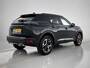 Peugeot 2008 SUV GT Hybrid 145pk Automaat | DEMO | Navigatie | Camera v+a | Adaptieve Cruise Control | Climate Control | Dodehoeksensor | Parkeersensoren v+a | Full Led koplampen | Draadloze Apple Carplay / Android Auto + Telefoonlader | Donker getint glas | 17" Lichtmetalen velgen |