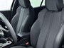 Peugeot 2008 SUV GT Hybrid 145pk Automaat | DEMO | Navigatie | Camera v+a | Adaptieve Cruise Control | Climate Control | Dodehoeksensor | Parkeersensoren v+a | Full Led koplampen | Draadloze Apple Carplay / Android Auto + Telefoonlader | Donker getint glas | 17" Lichtmetalen velgen |