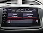 Volkswagen Tiguan 1.4 TSI eHybrid R-Line | 245 PK | SoH 85% | R-line | Automaat | Navigatie | Panoramadak | 360 Camera | Adaptive Cruise Control | Trekhaak | Stoelverwarming | Parkeersensoren | Lichtmetalen velgen | Privacy glass |