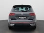 Volkswagen Tiguan 1.4 TSI eHybrid R-Line | 245 PK | SoH 85% | R-line | Automaat | Navigatie | Panoramadak | 360 Camera | Adaptive Cruise Control | Trekhaak | Stoelverwarming | Parkeersensoren | Lichtmetalen velgen | Privacy glass |