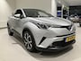 Toyota C-HR 1.8 Hybrid Executive 148 PK | Automaat | Airco | Stuurwielverwarming | Stoelverwarming | Navigatie | Speed Limiter | Achteruitrijcamera | Parkeersensoren |