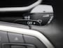 Volkswagen T-Roc 1.5 TSI R-Line Automaat | Stoelverwarming | Trekhaak | Navigatie | Camera | Parkeersensoren | Electrische klep | Apple carplay |