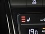 Volkswagen T-Roc 1.5 TSI R-Line Automaat | Stoelverwarming | Trekhaak | Navigatie | Camera | Parkeersensoren | Electrische klep | Apple carplay |