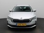 Skoda Octavia Combi 1.5 TSI MHEV Business Edition 115 PK | Automaat | Navigatie | Lichtmetalen Velgen | Climate Control | Achteruitrijcamera | Parkeersensoren | Wegklapbare Trekhaak | LED | Cruise Control | Virtual Cockpit | Apple Carplay & Android auto | Keyless | Elektrische Achterklep |