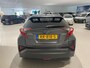 Toyota C-HR 1.8 Hybrid Executive 148 PK | Automaat | Navigatie | Bluetooth | Parkeersensoren | Stoelverwarming | Achteruitrijcamera | Climate Control | Lichtmetalen Velgen | Half-Lederen Bekleding | Keyless |