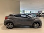 Toyota C-HR 1.8 Hybrid Executive 148 PK | Automaat | Navigatie | Bluetooth | Parkeersensoren | Stoelverwarming | Achteruitrijcamera | Climate Control | Lichtmetalen Velgen | Half-Lederen Bekleding | Keyless |