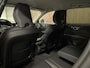 Volvo V60 B3 Core | Harman Kardon | Adaptieve Cruise Control | Stoelverwarming voor+achter | Stuurwielverwarming | Pilot Assist | BLIS Dode Hoek Detectie | Lederen bekleding | 18 Inch | Google Infotainment | Keyless Drive | Privacy Glass | Parkersensoren voor+achte