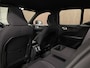 Volvo EX40 Single Motor Extended Range Plus | Trekhaak | All Season banden | Adaptieve Cruise Control | Stoel en Stuurwielverwarming | 19 inch | Parkeercamera | Pilot Assist | BLIS Dode Hoek Detectie | Textiel City Canvas bekleding | Zitting verlenging voorstoelen |