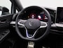 Volkswagen Golf 1.5 eHybrid GTE | Automaat | Panoramadak | Navigatie | Apple Carplay / Android Auto | Trekhaak Inklapbaar | Digital Cockpit | Advanced Keyless | Heads-up Display | Stoel- Stuurverwarming | Lichtmetalen Velgen |