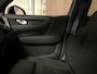Volvo XC40 Single Motor Extended Range Plus | Trekhaak | All Season banden | Adaptieve Cruise Control | Stoel en Stuurwielverwarming | 20 inch | Parkeercamera | Pilot Assist | BLIS Dode Hoek Detectie | Textiel City Canvas bekleding | Zitting verlenging voorstoelen |