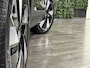 Volvo XC40 Single Motor Extended Range Plus | Trekhaak | All Season banden | Adaptieve Cruise Control | Stoel en Stuurwielverwarming | 20 inch | Parkeercamera | Pilot Assist | BLIS Dode Hoek Detectie | Textiel City Canvas bekleding | Zitting verlenging voorstoelen |
