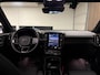 Volvo XC40 Single Motor Extended Range Plus | Trekhaak | All Season banden | Adaptieve Cruise Control | Stoel en Stuurwielverwarming | 20 inch | Parkeercamera | Pilot Assist | BLIS Dode Hoek Detectie | Textiel City Canvas bekleding | Zitting verlenging voorstoelen |