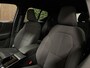 Volvo XC40 Single Motor Extended Range Plus | Trekhaak | All Season banden | Adaptieve Cruise Control | Stoel en Stuurwielverwarming | 20 inch | Parkeercamera | Pilot Assist | BLIS Dode Hoek Detectie | Textiel City Canvas bekleding | Zitting verlenging voorstoelen |