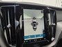 Volvo XC60 T6 Plus Dark | Panoramadak | Trekhaak | Stoel/Stuur Verwarming |