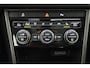 Volkswagen T-Roc 1.5 TSI Style Business Panoramadak, Stoel/Stuurverwarming, Camera, ACC, Apple Carplay, 17''