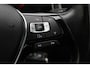 Volkswagen T-Roc 1.5 TSI Style Business Panoramadak, Stoel/Stuurverwarming, Camera, ACC, Apple Carplay, 17''