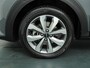 Kia Stonic 1.0 T-GDi MHEV DynamicPlusLine - Achteruitrij camera  - Navigatie - Cruise control - Bluetooth - keyless entry - Apple Carplay/Android Auto Fabrieksgarantie t/m 06-07-2029