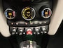 MINI Cooper 5rs. 1.5 Cooper 136pk Aut. Serious Business | Panoramadak | Leder | Led Koplampen | Head-Up Display |