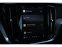 Volvo V60 2.0 T8 Plug-in hybrid AWD Ultra Dark | Head-Up | Panoramadak | Harman Kardon | Trekhaak | Leder | Adaptive Cruise | BLIS | Elek stoelen + geheugen