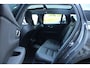Volvo V60 2.0 T8 Plug-in hybrid AWD Ultra Dark | Head-Up | Panoramadak | Harman Kardon | Trekhaak | Leder | Adaptive Cruise | BLIS | Elek stoelen + geheugen