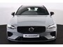 Volvo V60 T6 Recharge AWD Plus Dark - IntelliSafe Assist & Surround - 360º Camera - Harman/Kardon audio - Verwarmde voorstoelen, stuur & achterbank - Parkeersensoren voor & achter - Elektr. bedienb. voorstoelen met geheugen - Elektr. inklapbare trekhaak - 18' LMV
