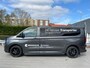 Volkswagen Transporter Bulli intro 2.0 TDI 150 PK L2H1 | BPM Vrij | | Automaat | Navigatie | Camera | Stoel verwarming | Trekhaak | Sidebars | Laatruimte pakket geheel | ACC | Apple Carplay | Sport pakket | PDC | Glaslook panelen | Spoiler Demonstratie auto, er komen km's bij.
