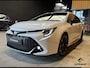Toyota Corolla Touring Sports 2.0 Hybrid Business GR-Sport Trekhaak. Apple-carplay. Head-up display. Hollandse auto met NAP