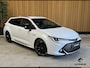 Toyota Corolla Touring Sports 2.0 Hybrid Business GR-Sport Trekhaak. Apple-carplay. Head-up display. Hollandse auto met NAP