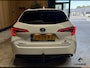 Toyota Corolla Touring Sports 2.0 Hybrid Business GR-Sport Trekhaak. Apple-carplay. Head-up display. Hollandse auto met NAP