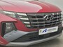 Hyundai Tucson 1.6 T-GDI PHEV Plug-in N Line 4WD Automaat / Apple Carplay Android Auto / Trekgewicht 1350 kg  / Elektrische achterklep / Stuur-, en Stoelverwarming / Adaptief CC /