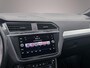 Volkswagen Tiguan Comfortline Business R 1.5 TSI 130pk Adaptive cruise control, Elektrische achterklep, LED koplampen, Navigatie, Parkeersensoren, App connect