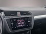 Volkswagen Tiguan Comfortline Business R 1.5 TSI 130pk Adaptive cruise control, Elektrische achterklep, LED koplampen, Navigatie, Parkeersensoren, App connect