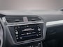 Volkswagen Tiguan Comfortline Business R 1.5 TSI 130pk Adaptive cruise control, Elektrische achterklep, LED koplampen, Navigatie, Parkeersensoren, App connect