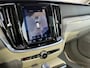Volvo V60 T8 Twin Engine AWD Inscription | Trekhaak | Panoramadak | Massage & Geventileerde stoelen | Head up Display | Memory seats | 360 Camera |
