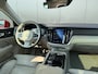 Volvo V60 T8 Twin Engine AWD Inscription | Trekhaak | Panoramadak | Massage & Geventileerde stoelen | Head up Display | Memory seats | 360 Camera |