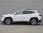Hyundai Tucson 1.6 T-GDI PHEV Plug-in Premium Sky 4WD Automaat / Trekgewicht 1350 kg / Glazen schuif- en kanteldak / Apple Carplay Android Auto / Allseason Banden / Stuur-, Stoel en Achterbankverwarming / Elektrische achterklep