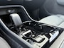 Volvo XC40 B4 Plus Black Edition | Adaptieve Cruise Control | Dodehoek Detectie | Elektrische stoelverstelling | Stoel+Stuurverwarming | Parkeercamera | 20 Inch