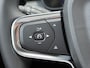 Volvo XC40 B4 Plus Black Edition | Adaptieve Cruise Control | Dodehoek Detectie | Elektrische stoelverstelling | Stoel+Stuurverwarming | Parkeercamera | 20 Inch