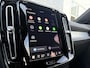 Volvo XC40 B4 Plus Black Edition | Adaptieve Cruise Control | Dodehoek Detectie | Elektrische stoelverstelling | Stoel+Stuurverwarming | Parkeercamera | 20 Inch