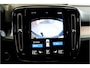 Volvo XC40 2.0 T4 140kW/190pk Aut8 Intro Pro PANORAMADAK + HARMAN/KARDON + ADAPT.CRUISE + NAVI SENSUS + SPORTSTOELEN + DRIVE MODES + HALFLEER + STOELVERWARMING + CAMERA + LANE ASSIST + LED KOPLAMPEN + TREKHAAK + PARKSENSOREN V&A + 19" LM-VELGEN!!