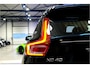 Volvo XC40 2.0 T4 140kW/190pk Aut8 Intro Pro PANORAMADAK + HARMAN/KARDON + ADAPT.CRUISE + NAVI SENSUS + SPORTSTOELEN + DRIVE MODES + HALFLEER + STOELVERWARMING + CAMERA + LANE ASSIST + LED KOPLAMPEN + TREKHAAK + PARKSENSOREN V&A + 19" LM-VELGEN!!